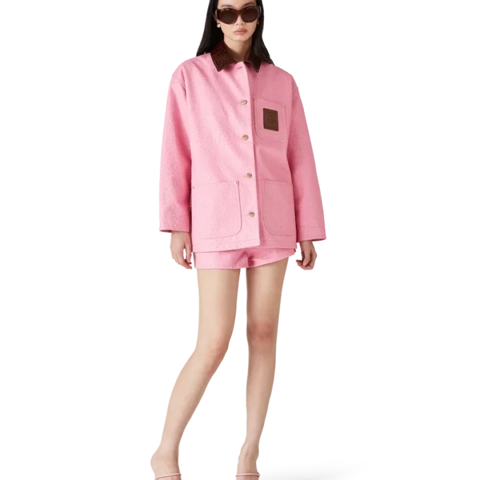 Abrigo de trabajo de cuero repujado Abrigo de trabajo de cuero repujado