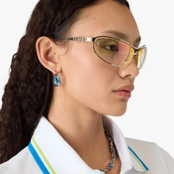 Aros de latón con gotas de agua en plata y azul