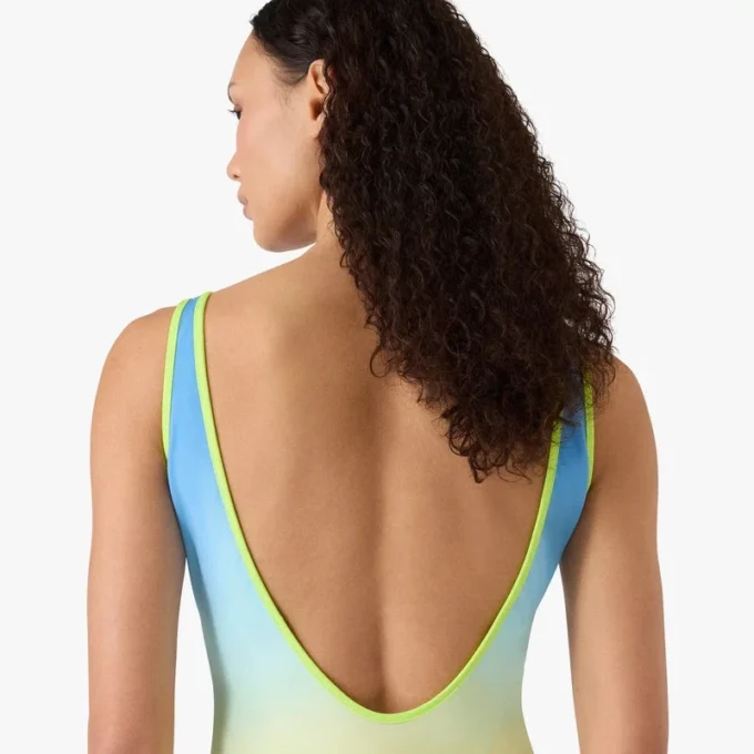 Bañador con degradado azul y amarillo