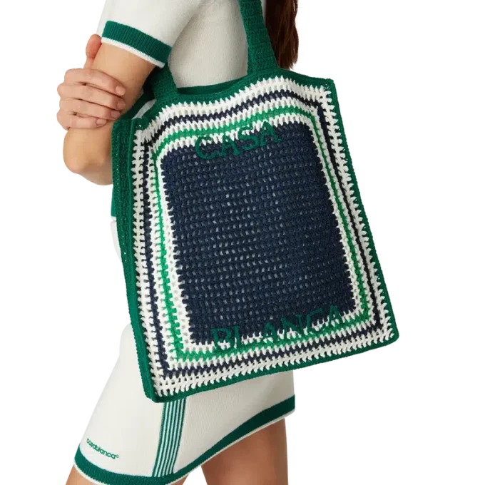 Bolso de ganchillo a rayas