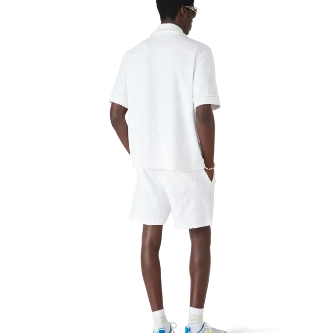 Camisa clásica de rizo de manga corta en blanco