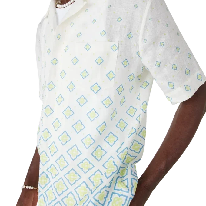 Camisa de lino de manga corta con monograma degradado