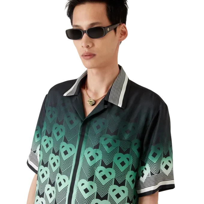 Camisa de seda de manga corta con monograma degradado