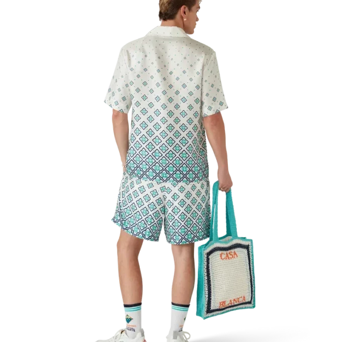 Camisa de seda de manga corta con monograma degradado