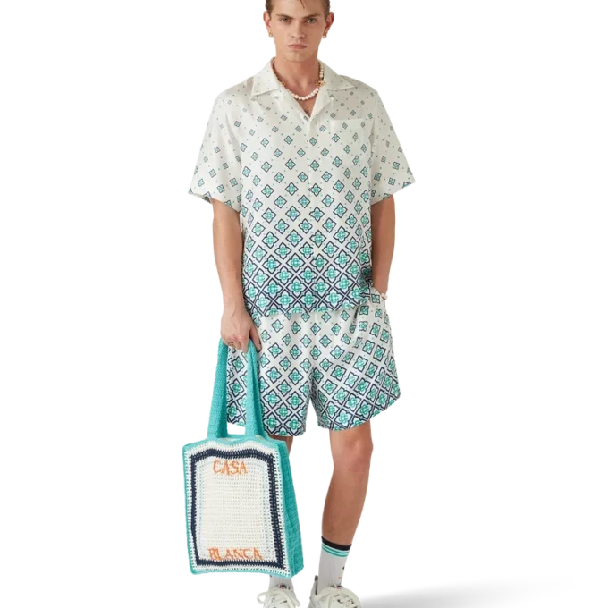 Camisa de seda de manga corta con monograma degradado