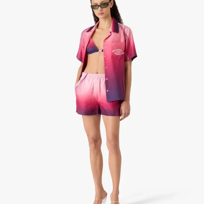 Camisa de seda de pantalón corto con cuello cubano y degradado en color berenjena