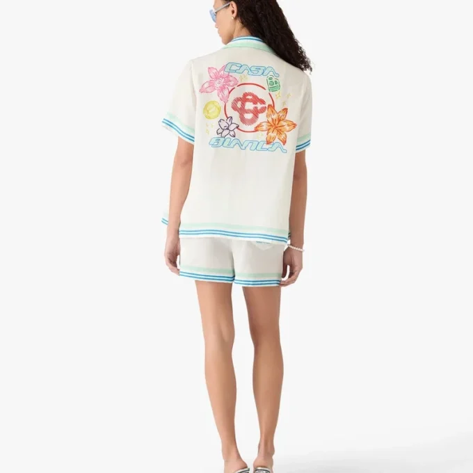 Camisa de seda de pantalón corto con cuello cubano y estampado floral