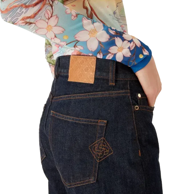 Camisa vaquera con logotipo bordado Camisa vaquera con logotipo bordado