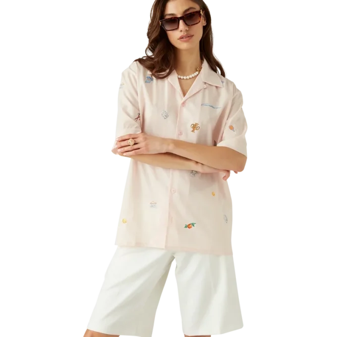 Camisas con motivo bordado