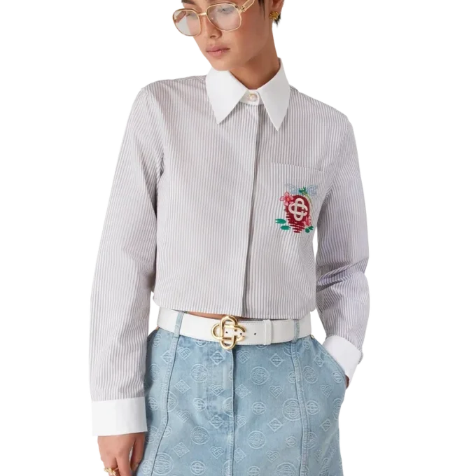 Camisas cortas de algodón con rayas finas y bordados Camisas cortas de algodón con rayas finas y bordados