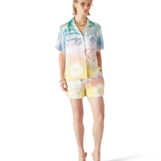 Camisas de manga corta con cuello cubano y logotipo en semitonos