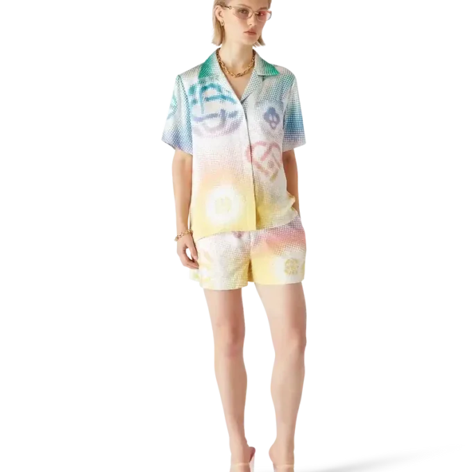 Camisas de manga corta con cuello cubano y logotipo en semitonos