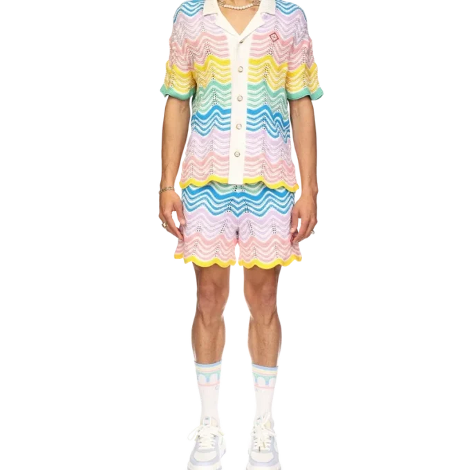 Camisas de punto con diseño de ondas degradadas