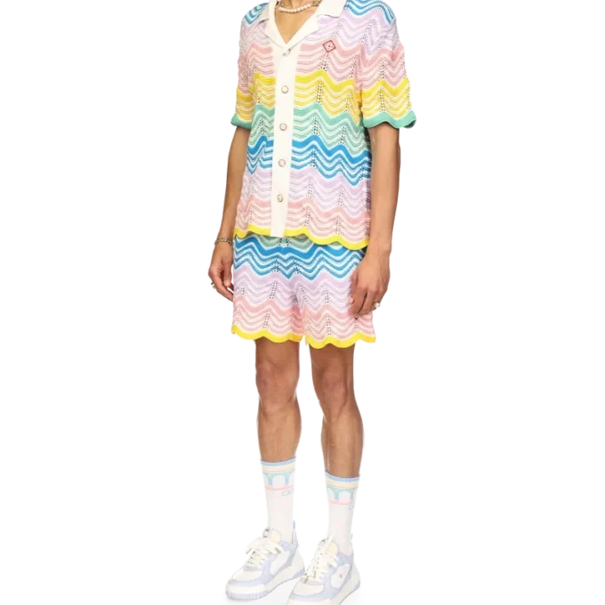 Camisas de punto con diseño de ondas degradadas