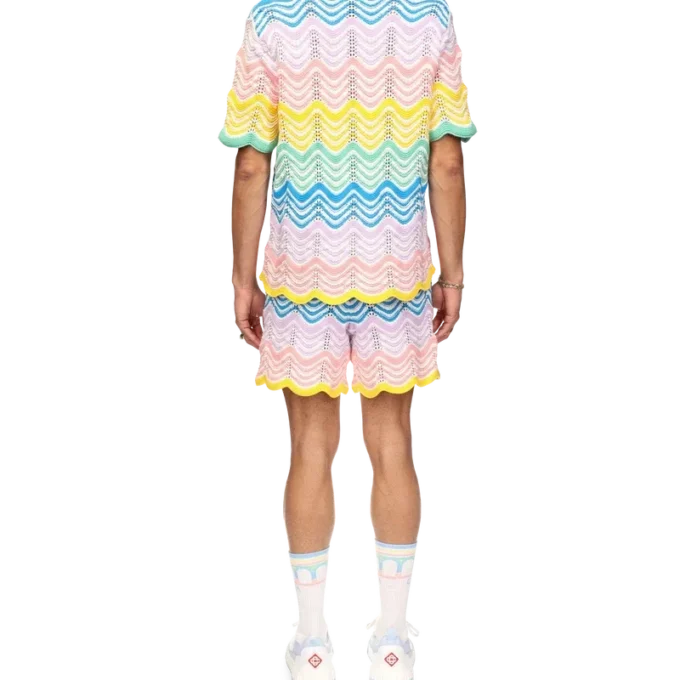 Camisas de punto con diseño de ondas degradadas