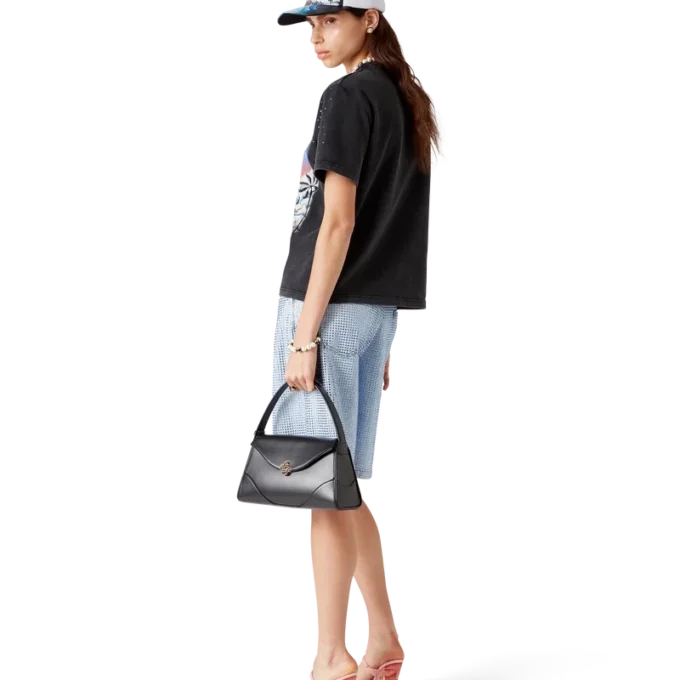 Pantalones cortos de mezclilla con adornos de cristales