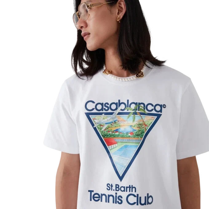 Camiseta con el icono del club de tenis