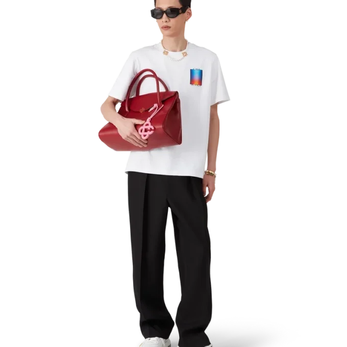 Camiseta con el logotipo de Gradient Casa