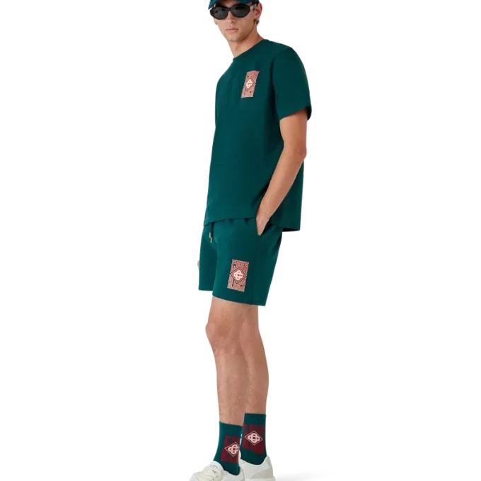 Camiseta con logotipo gótico