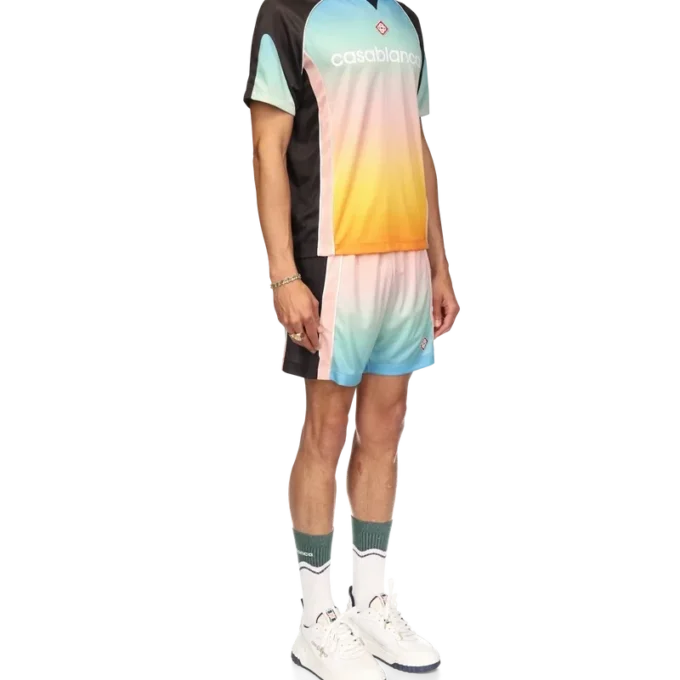 Camiseta de fútbol con degradado pastel