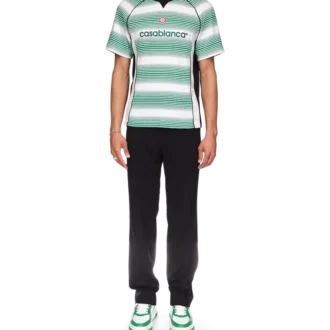 Camiseta de fútbol con paneles de rayas degradadas