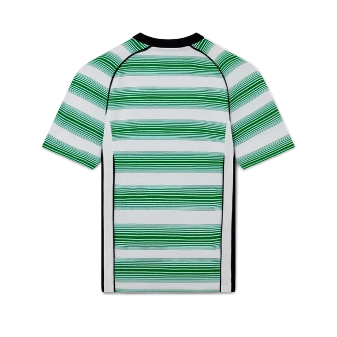 Camiseta de fútbol con paneles de rayas degradadas