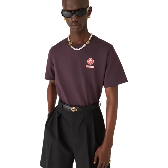 Camiseta de manga corta con parche del logotipo