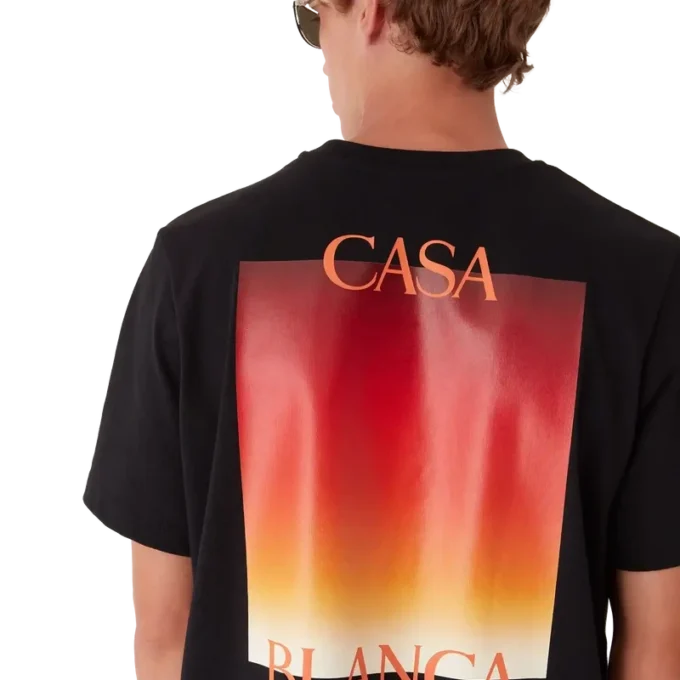 Camiseta de manga corta Gradient Square en pantalones cortos