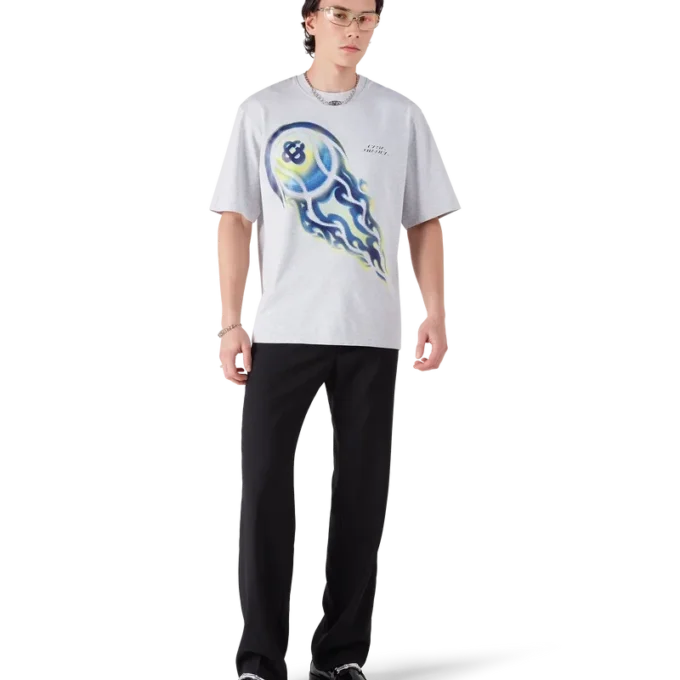 Camiseta de manga corta oversize con pelota de tenis en llamas
