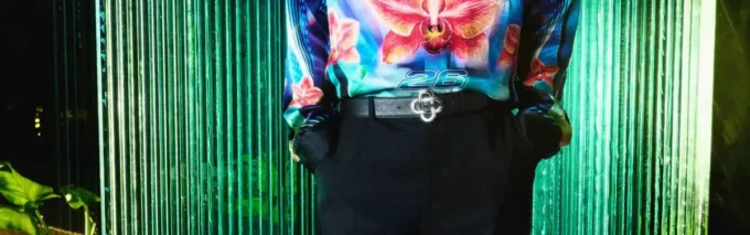 Vaqueros de pierna recta con monograma de denim