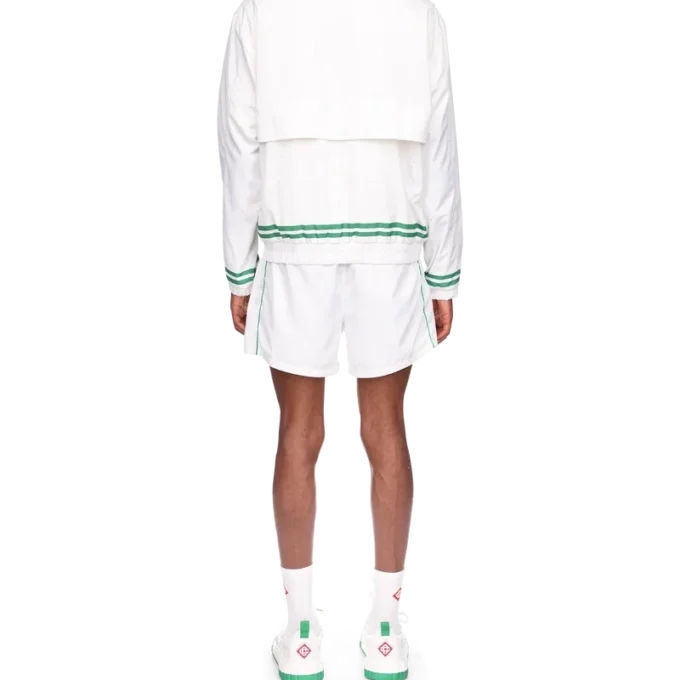 Chaqueta deportiva con detalles láser