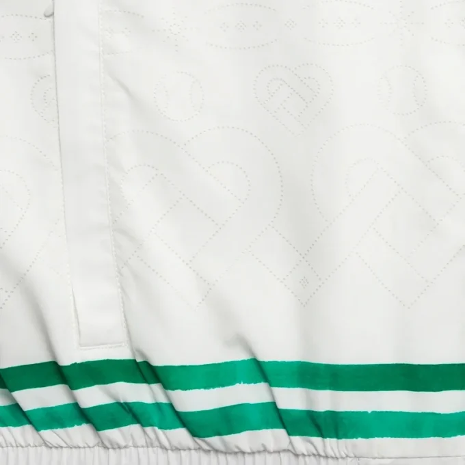 Chaqueta deportiva con detalles láser