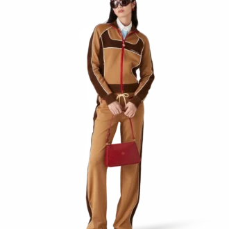 Chaqueta deportiva con paneles de chenilla