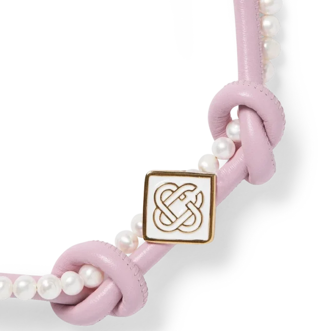 Collar con nudo rosa