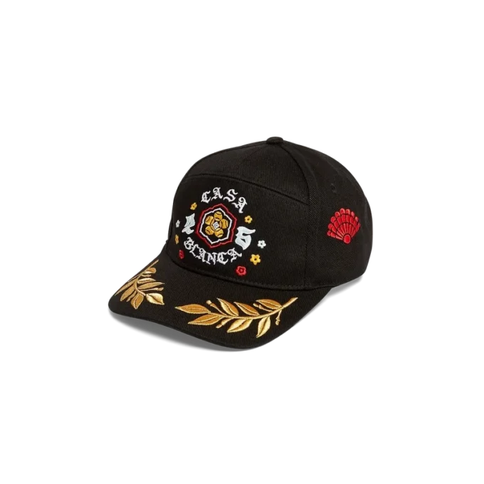 Gorra bordada con el emblema Laurel
