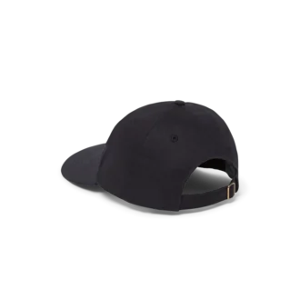 Gorra con parche del logotipo