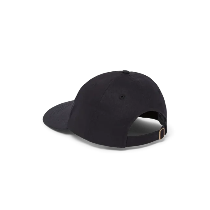 Gorra con parche del logotipo