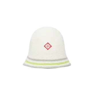 Gorro de ganchillo a rayas