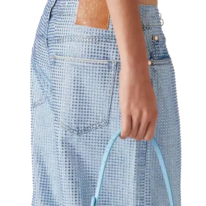 Jeans con adornos de cristales