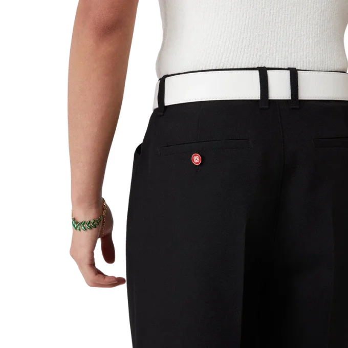 Pantalones chino con pliegues