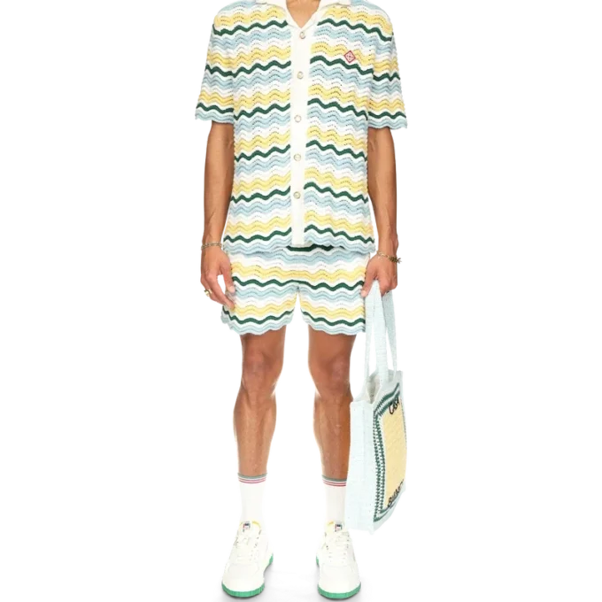 Pantalones cortos de bouclé ondulado