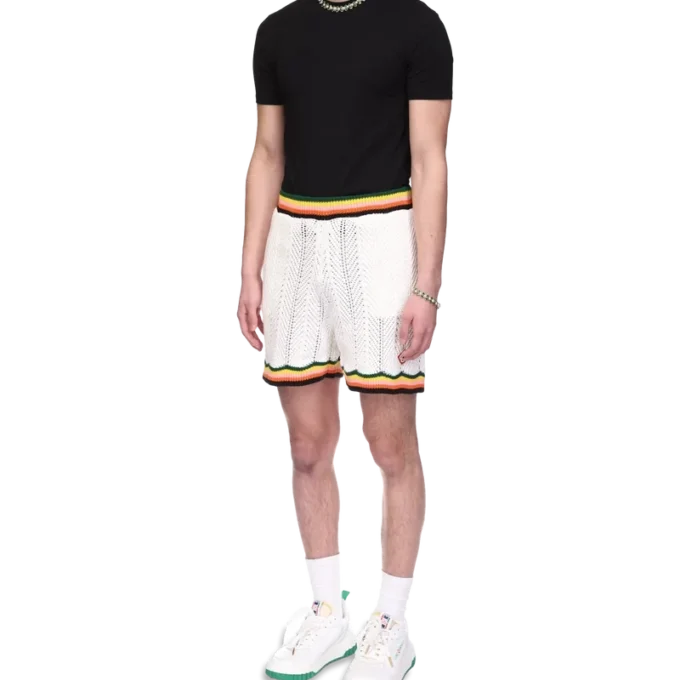 Pantalones cortos de encaje con diseño en zigzag