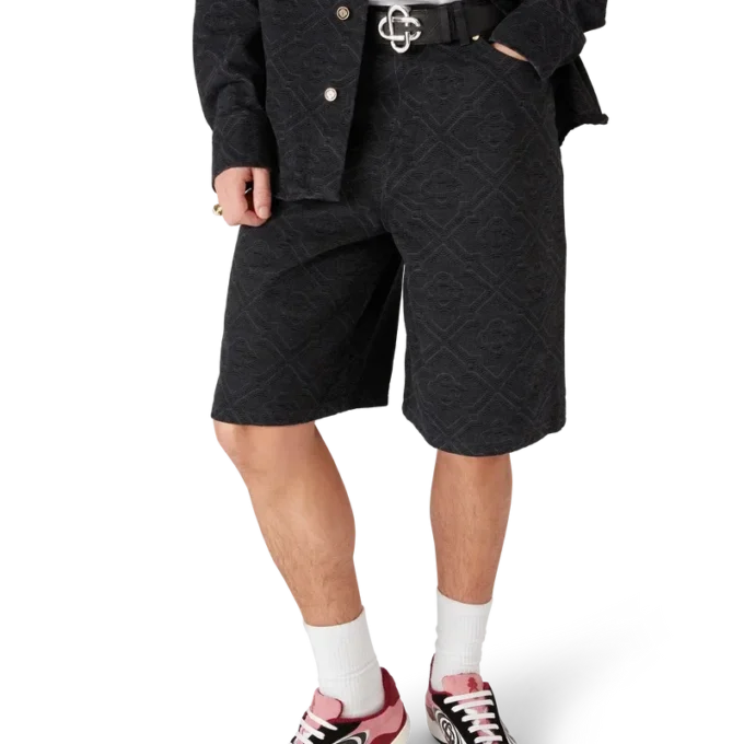 Pantalones cortos de mezclilla con monograma láser