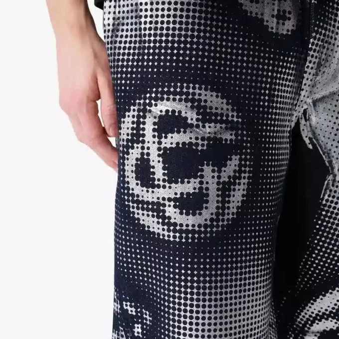 Pantalones cortos de mezclilla con monograma nacarado