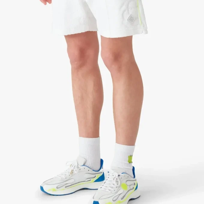 Pantalones cortos de rizo blanco con monograma