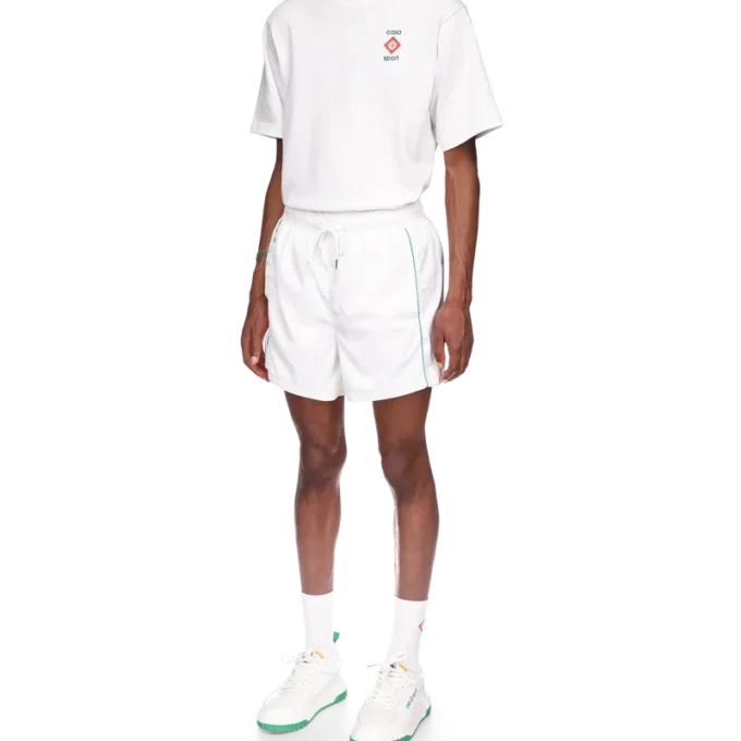 Pantalones cortos deportivos con detalles láser