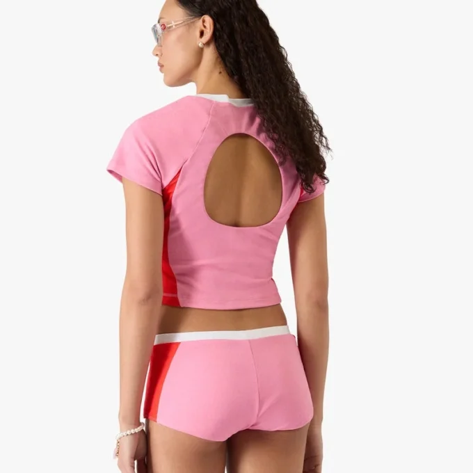 Pantalones cortos tipo bikini rosa con monograma