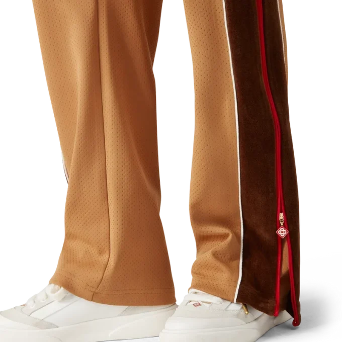 Pantalones deportivos con paneles de chenilla