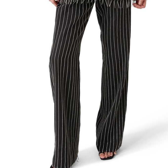 Pantalones entallados con adornos de cristales