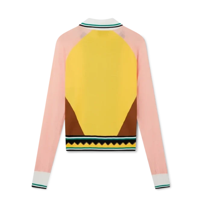 Polo con paneles gráficos